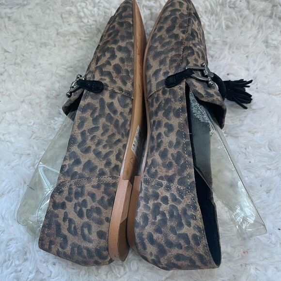 Clarks leather suede Leopard Print Loafers with Tassels accent Size 9.5M - Picture 6 of 11